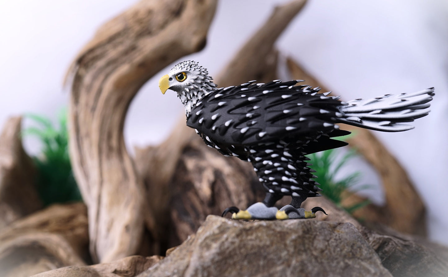 CUBO Eagle Figure | Articulated Raptor | Bird of Prey